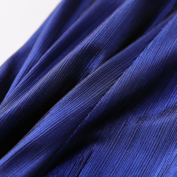 silver colour long dress for evening show - Picture 6 of 6